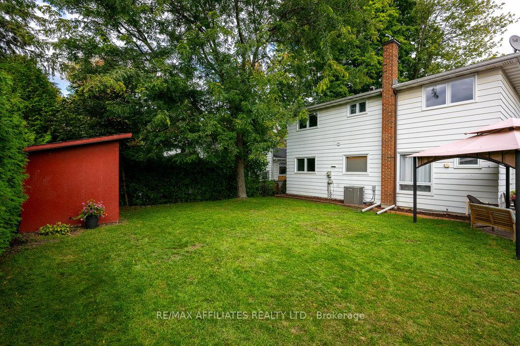 Photo 32 of 23 Burnview Crescent, Ottawa, Blackburn Hamlet — HOMEH