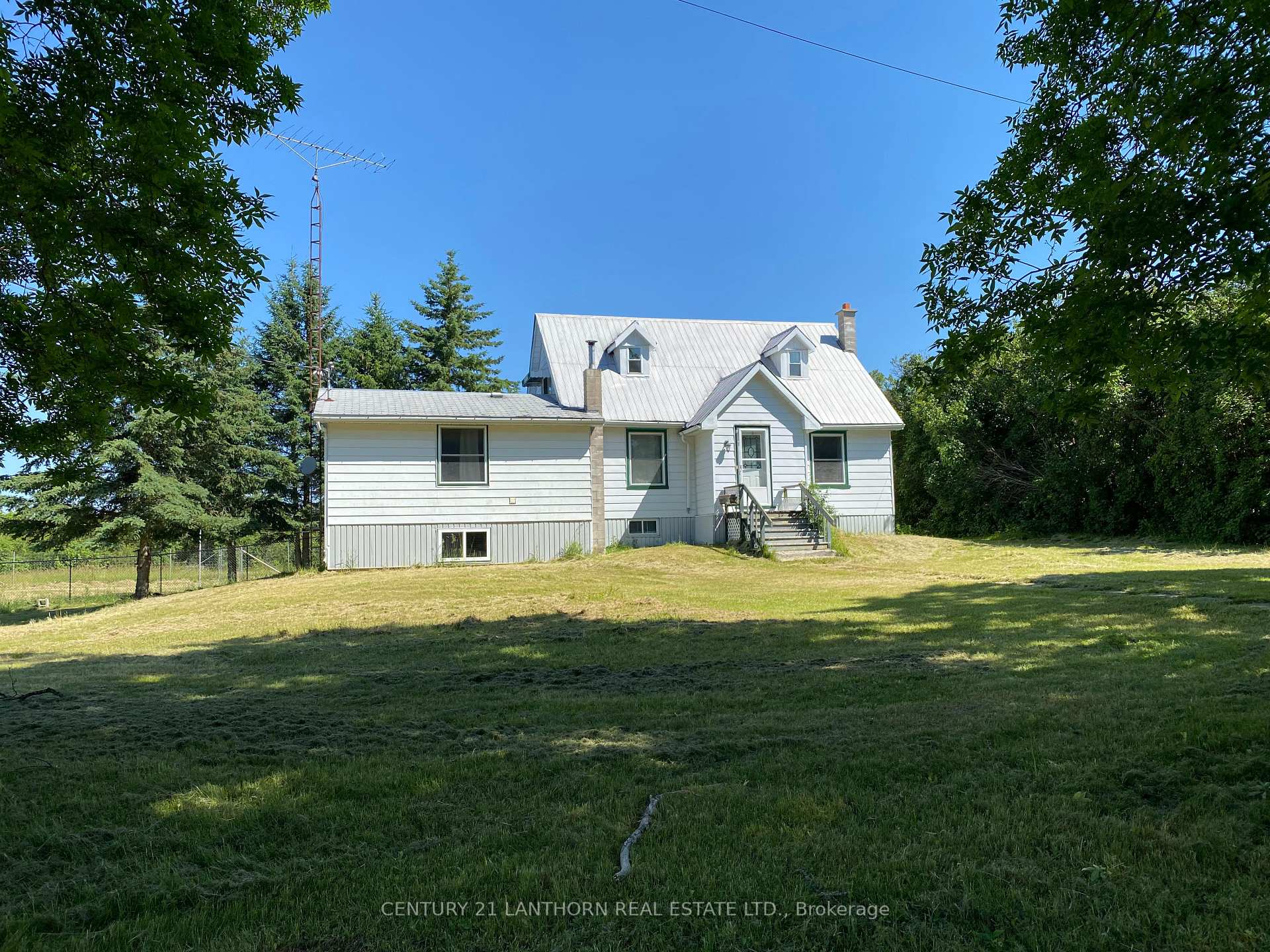 Photo 4 of 897 Enright Road S, Tyendinaga, Tyendinaga Township — HOMEH