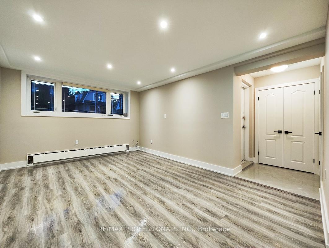 Photo 2 of Unit 1, 79 Albert Avenue, Etobicoke, Mimico — HOMEH