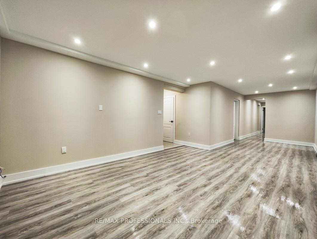 Photo 3 of Unit 1, 79 Albert Avenue, Etobicoke, Mimico — HOMEH
