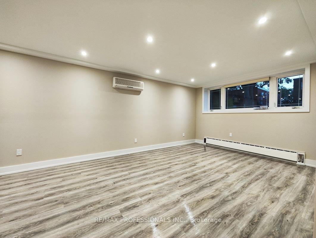 Photo 5 of Unit 1, 79 Albert Avenue, Etobicoke, Mimico — HOMEH