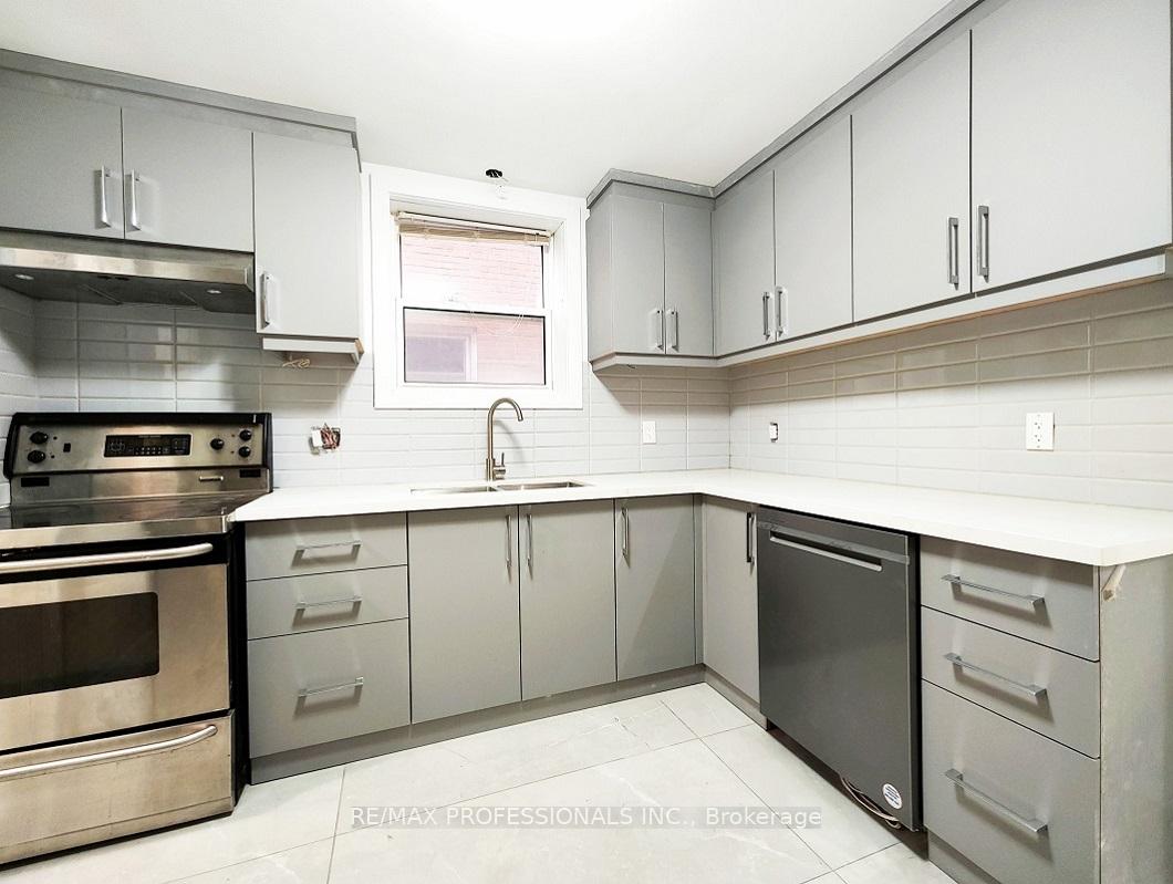 Photo 7 of Unit 1, 79 Albert Avenue, Etobicoke, Mimico — HOMEH