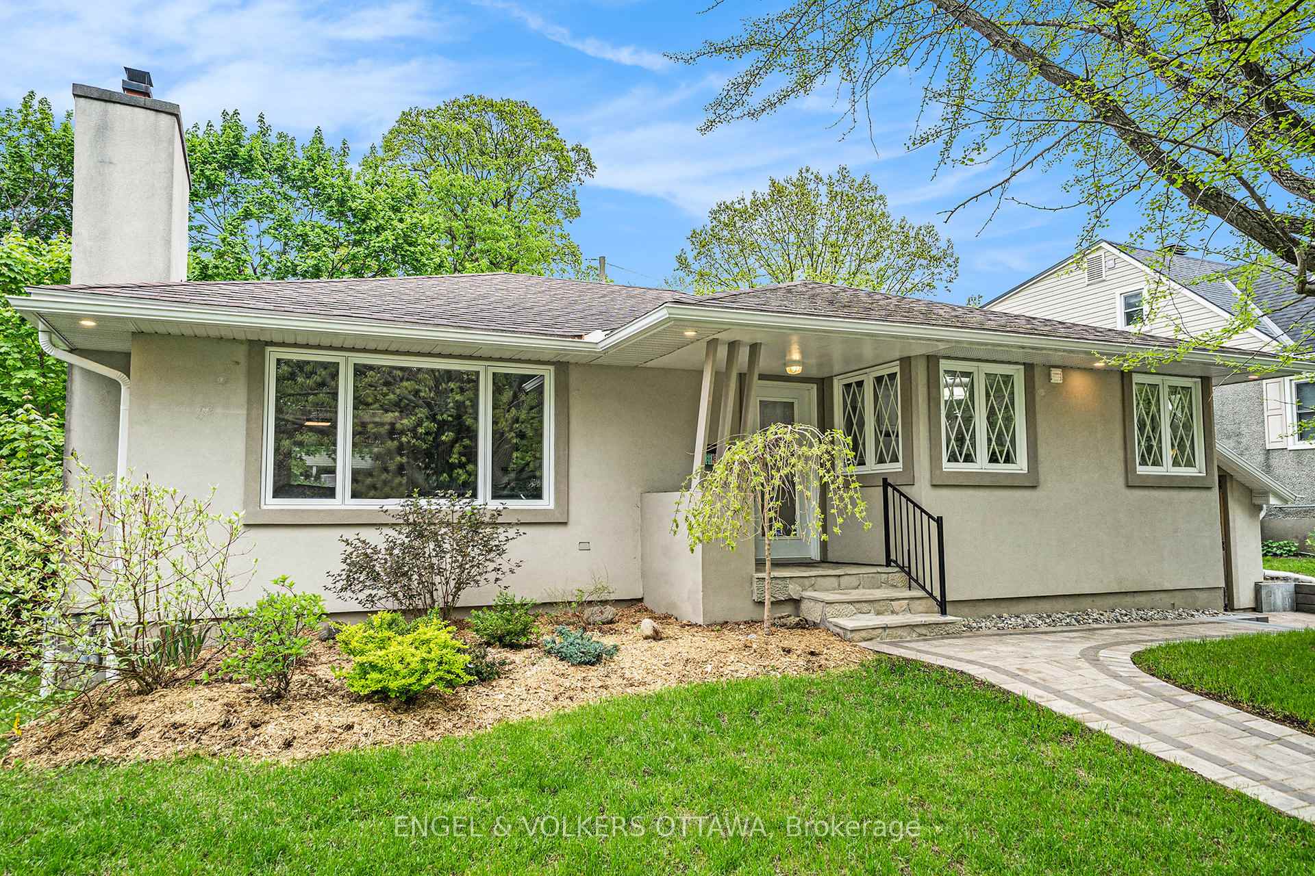 Photo 1 of 1431 Cavendish Road, Ottawa, Applewood Acres — HOMEH
