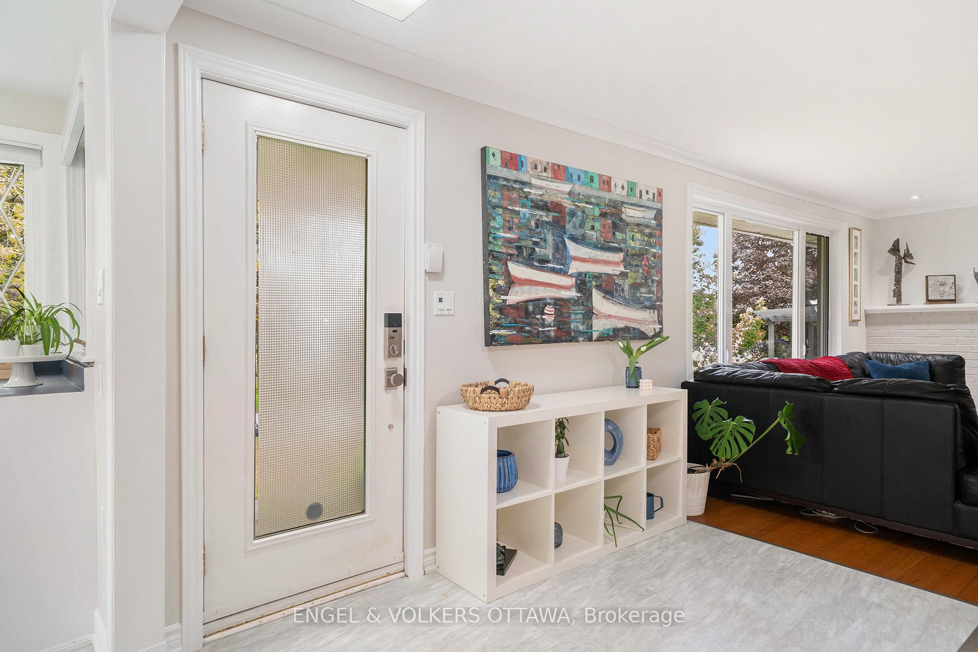Photo 3 of 1431 Cavendish Road, Ottawa, Applewood Acres — HOMEH
