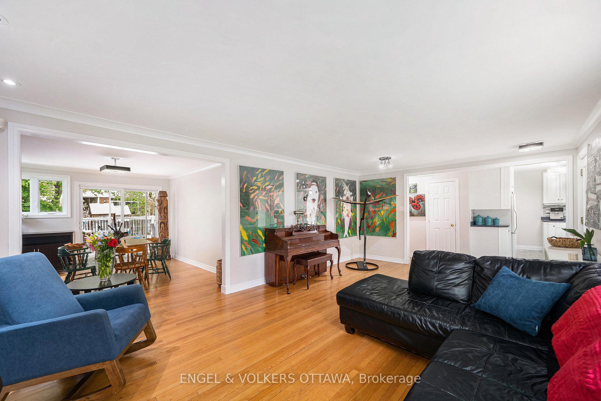 Photo 4 of 1431 Cavendish Road, Ottawa, Applewood Acres — HOMEH