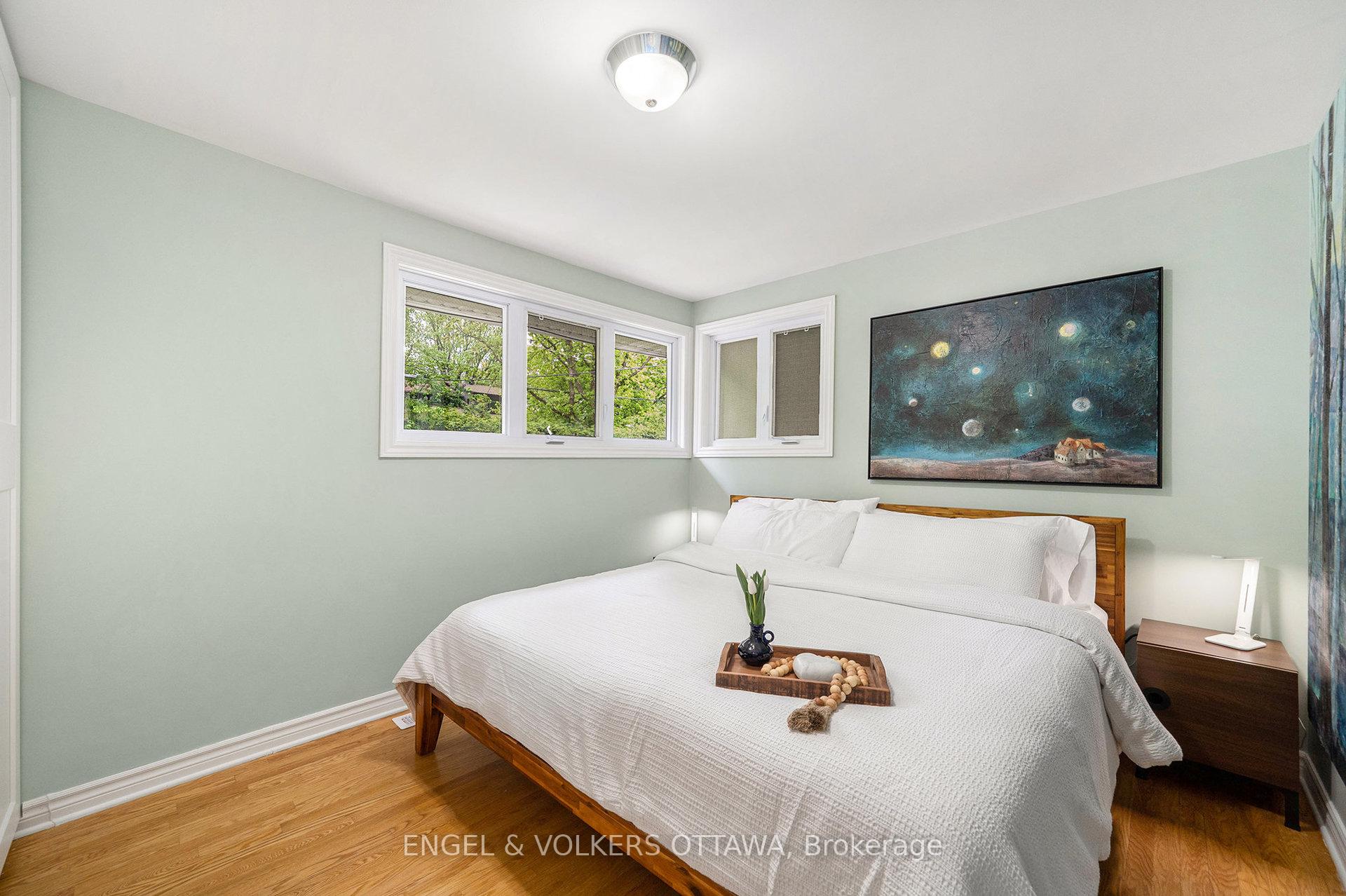 Photo 9 of 1431 Cavendish Road, Ottawa, Applewood Acres — HOMEH