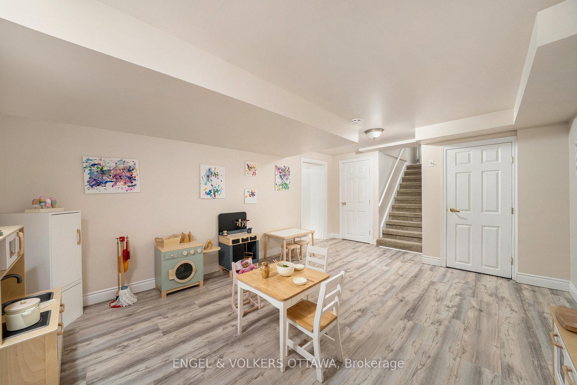 Photo 24 of 1431 Cavendish Road, Ottawa, Applewood Acres — HOMEH