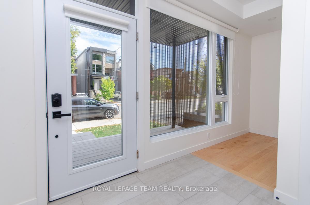 Photo 4 of 88 Hamilton Avenue N, Ottawa, Ottawa West — HOMEH