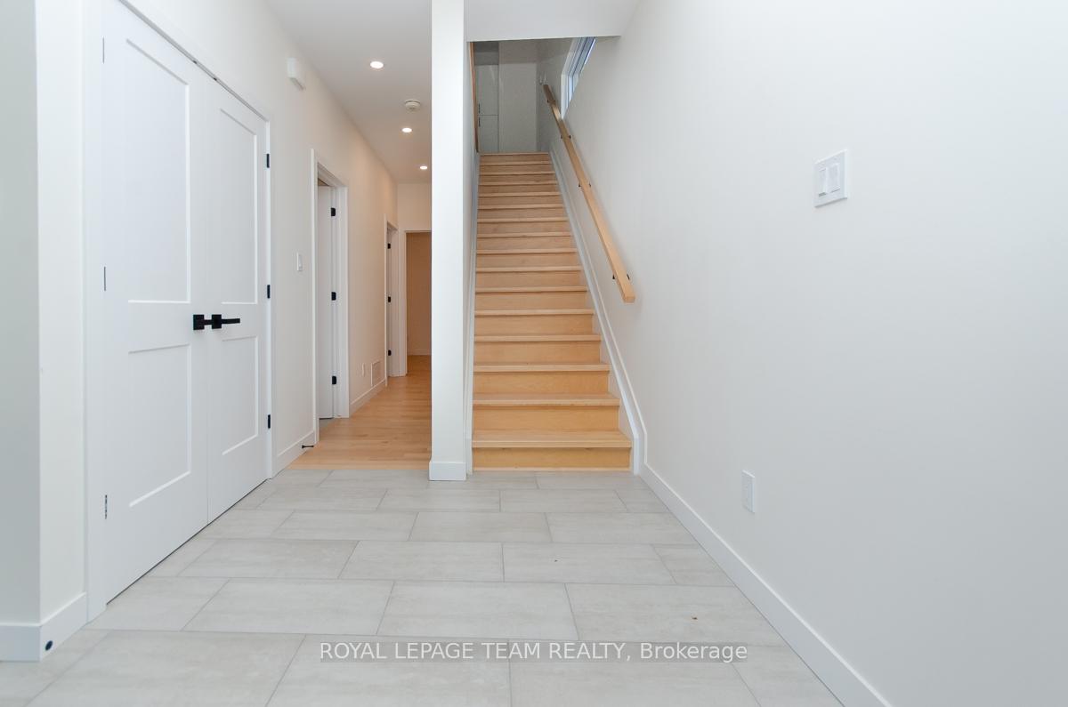 Photo 7 of 88 Hamilton Avenue N, Ottawa, Ottawa West — HOMEH