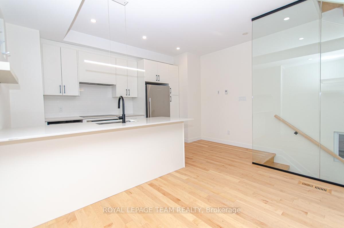 Photo 17 of 88 Hamilton Avenue N, Ottawa, Ottawa West — HOMEH