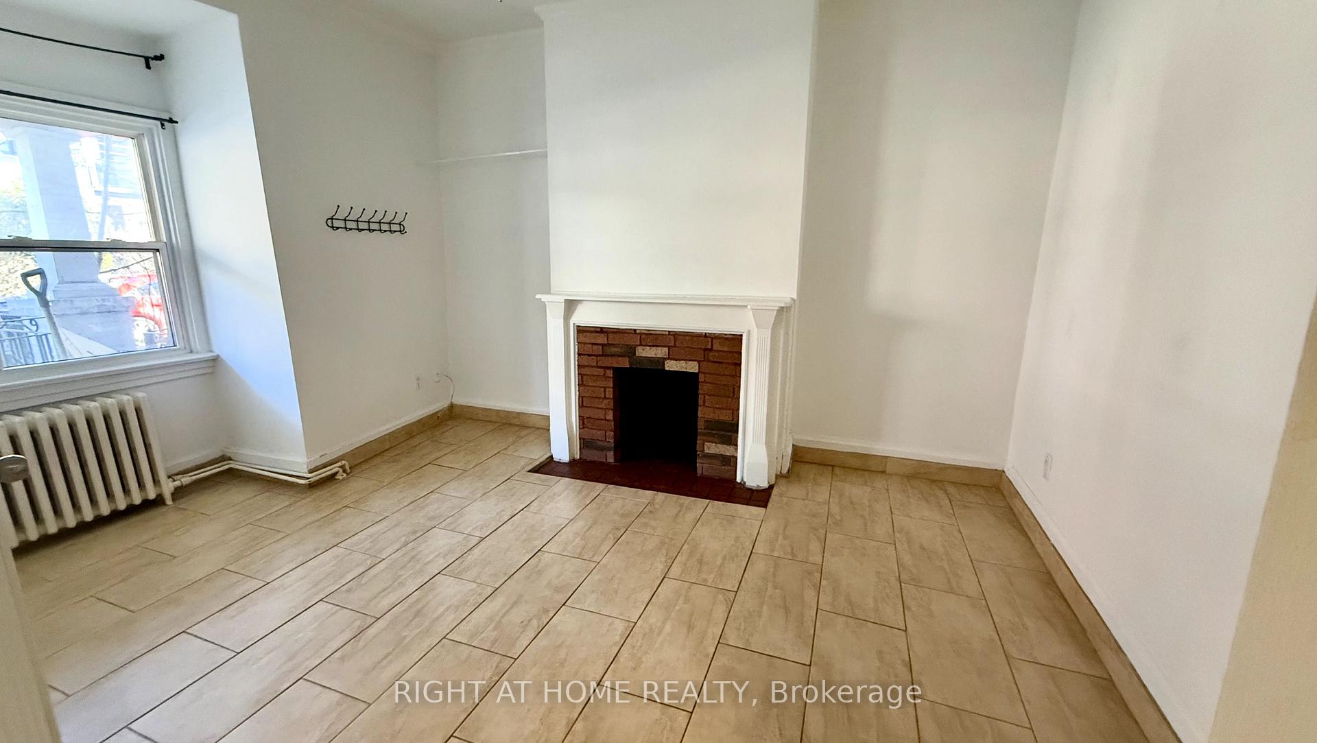 Photo 13 of Unit 1, 636 Manning Avenue, Toronto, Palmerston-Little Italy — HOMEH