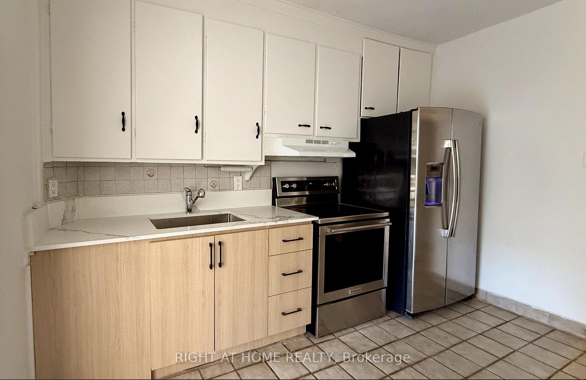 Photo 11 of Unit 1, 636 Manning Avenue, Toronto, Palmerston-Little Italy — HOMEH