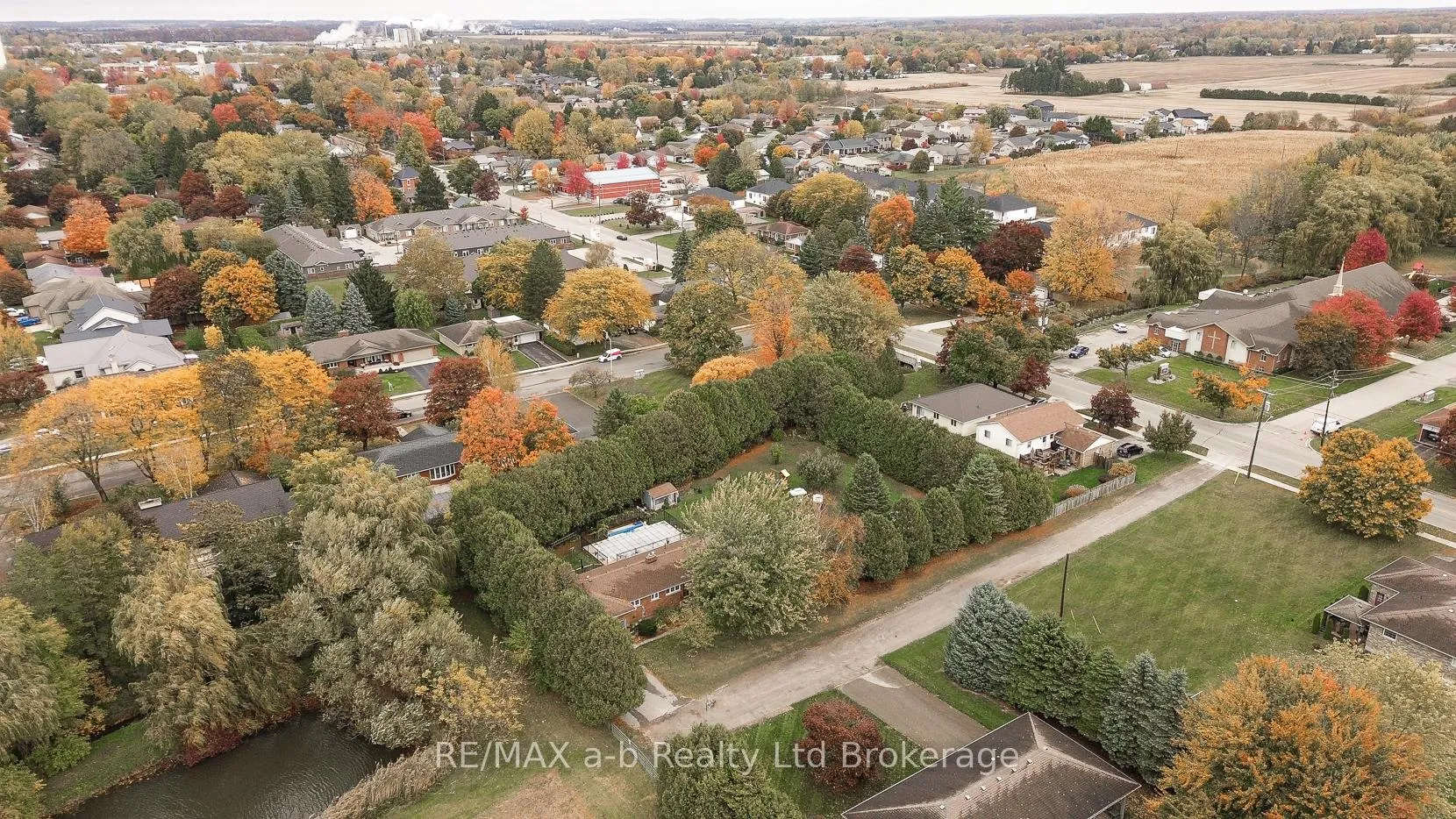 Photo 8 of 370 John Street S, Aylmer — HOMEH