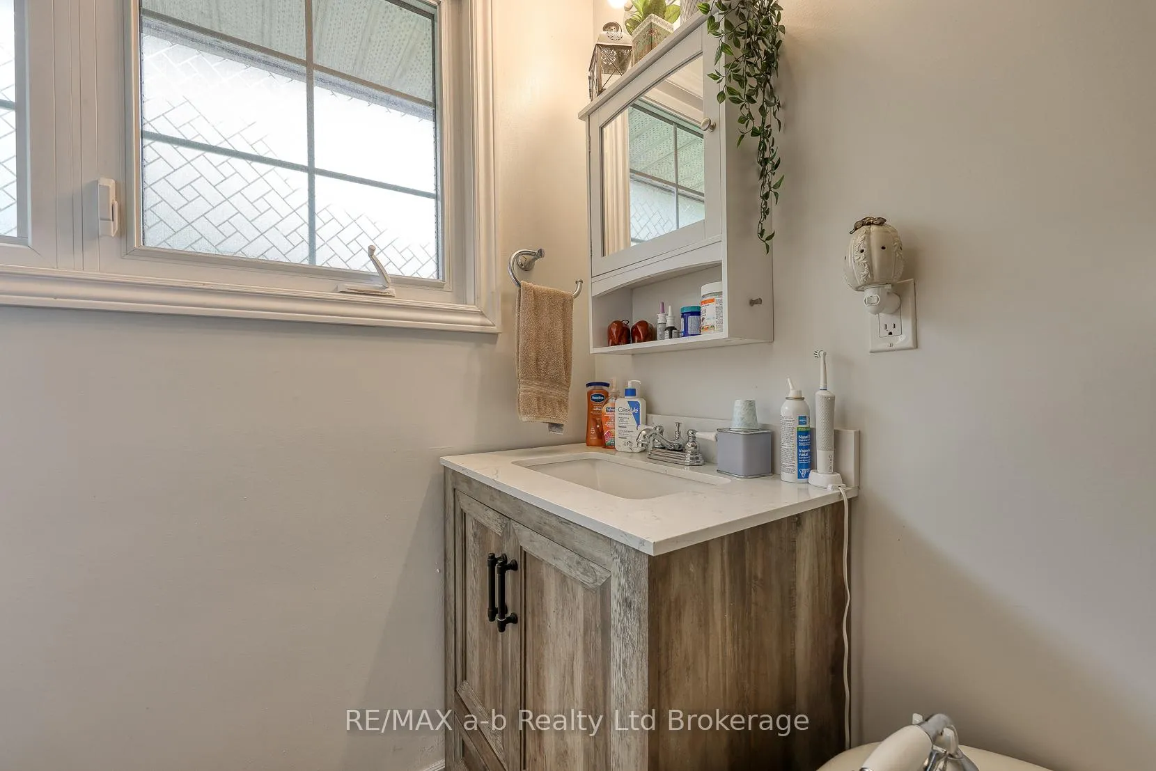 Photo 38 of 370 John Street S, Aylmer — HOMEH