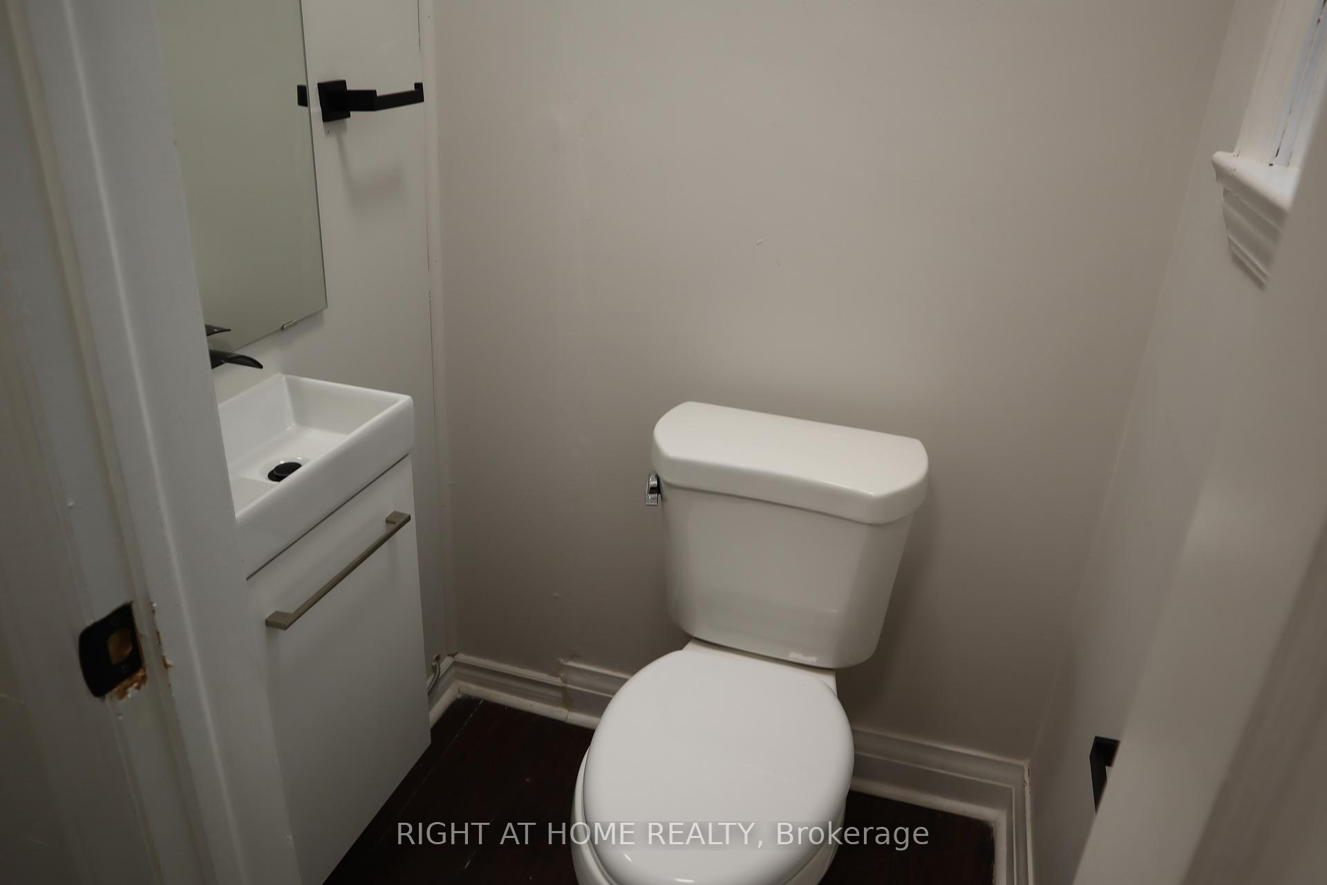 Photo 1 of Unit Upper, 483 Evans Avenue, Etobicoke, Alderwood — HOMEH