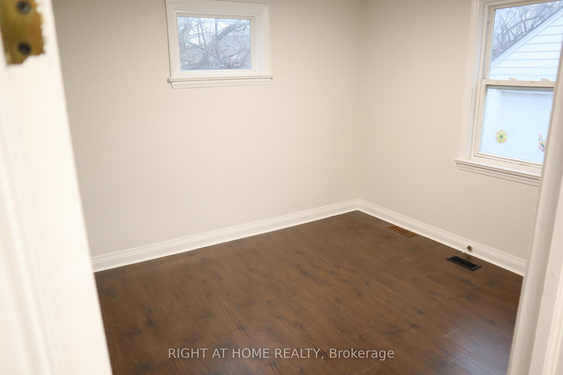 Photo 24 of Unit Upper, 483 Evans Avenue, Etobicoke, Alderwood — HOMEH