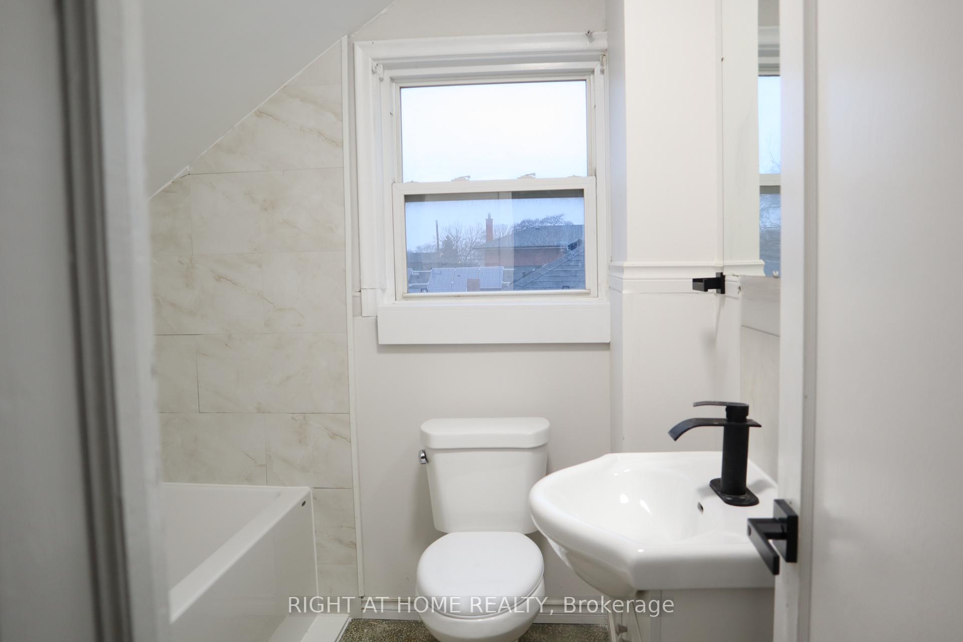 Photo 30 of Unit Upper, 483 Evans Avenue, Etobicoke, Alderwood — HOMEH