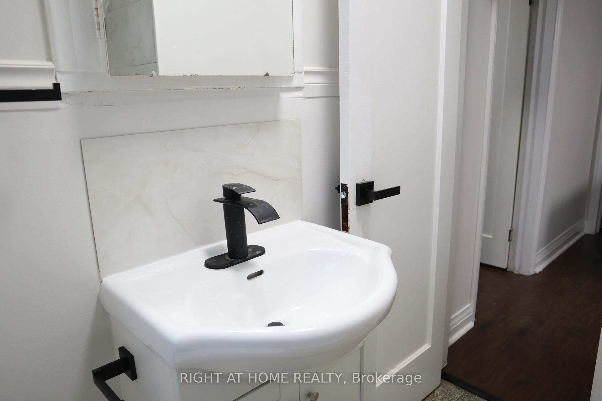 Photo 31 of Unit Upper, 483 Evans Avenue, Etobicoke, Alderwood — HOMEH