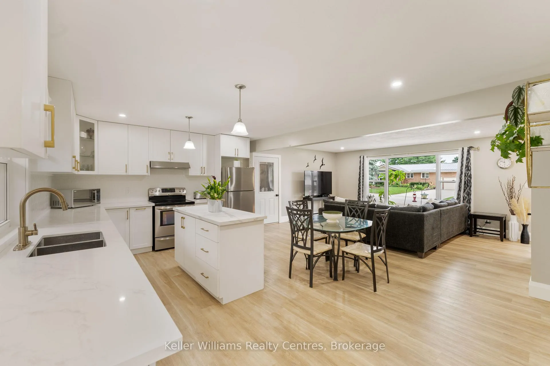 Photo 21 of 24 Fairview Drive, Arran-Elderslie — HOMEH