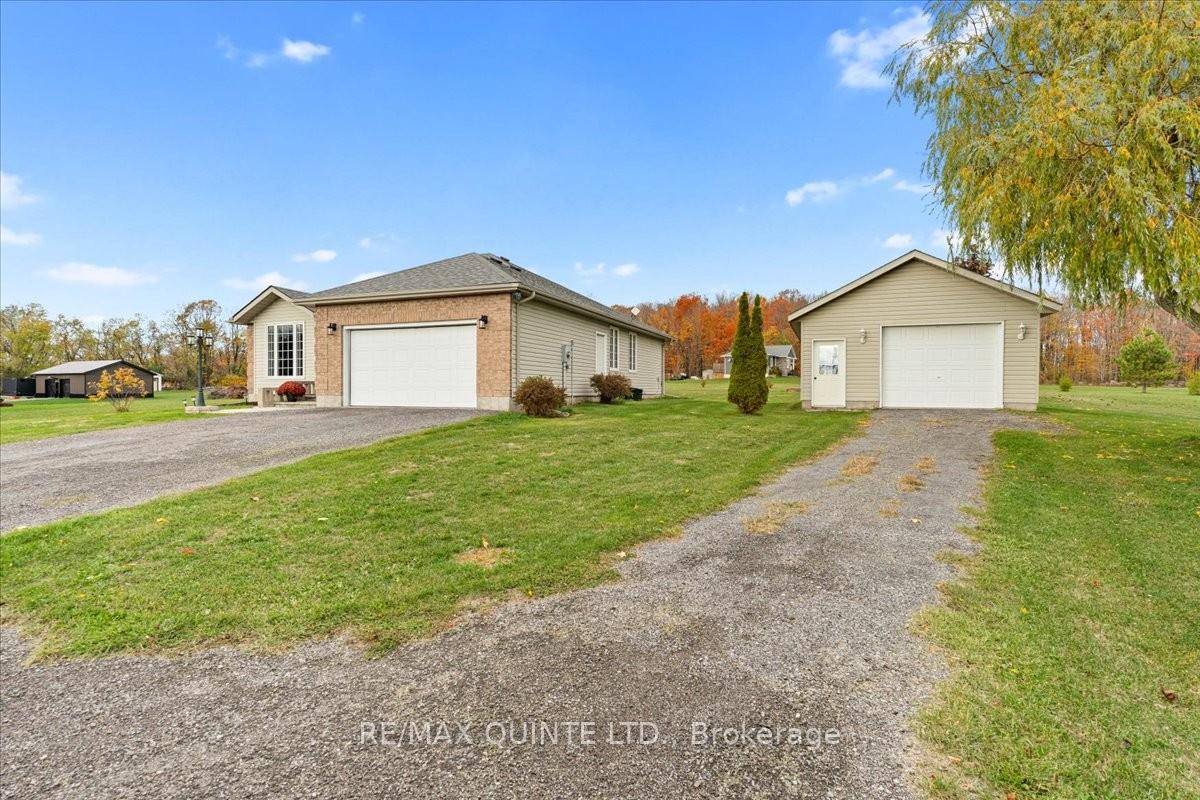 Photo 2 of 1625 Thrasher Road, Tyendinaga, Tyendinaga Township — HOMEH