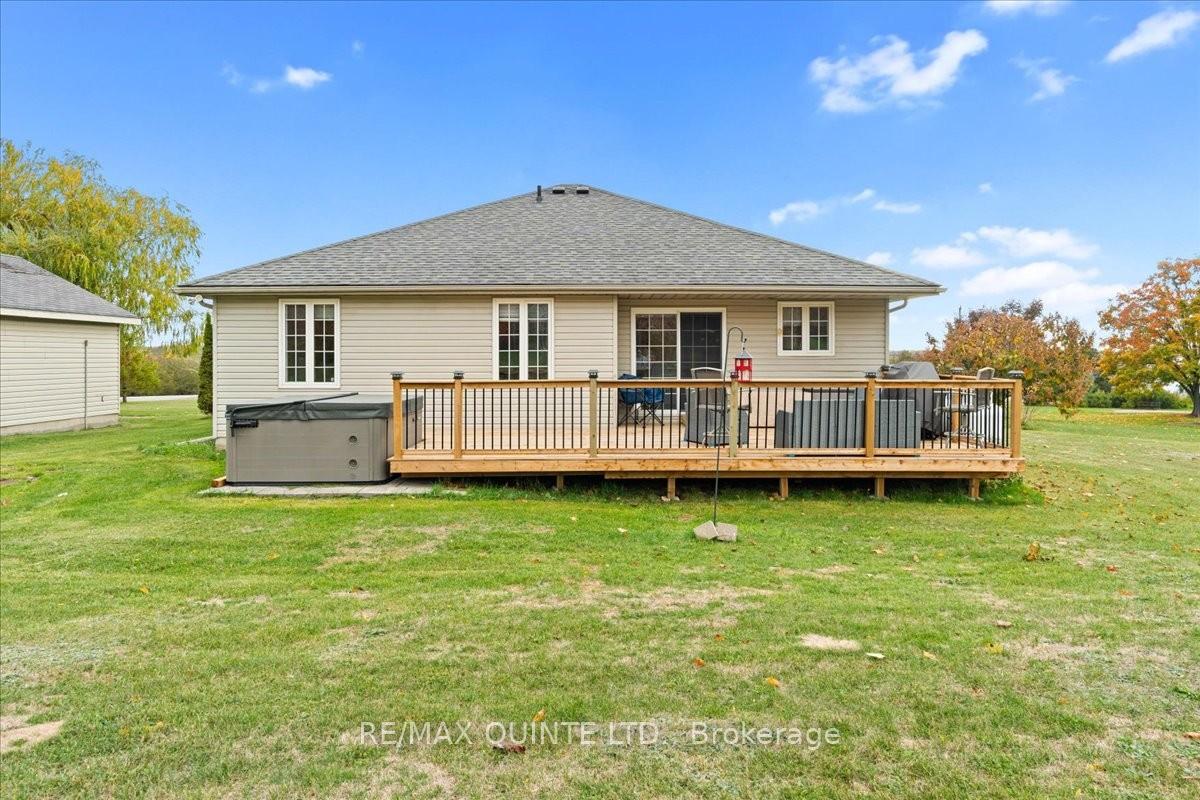 Photo 4 of 1625 Thrasher Road, Tyendinaga, Tyendinaga Township — HOMEH