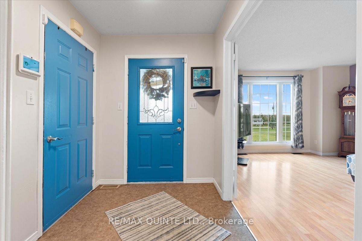 Photo 5 of 1625 Thrasher Road, Tyendinaga, Tyendinaga Township — HOMEH