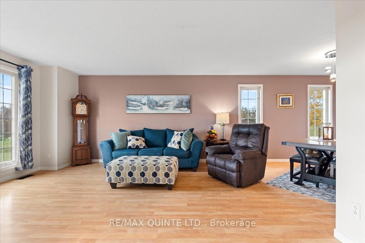 Photo 7 of 1625 Thrasher Road, Tyendinaga, Tyendinaga Township — HOMEH