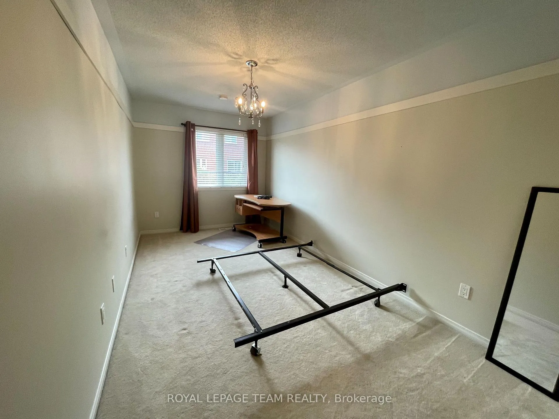 Photo 34 of 251 Freedom Private Place, Ottawa, Riverview Park — HOMEH