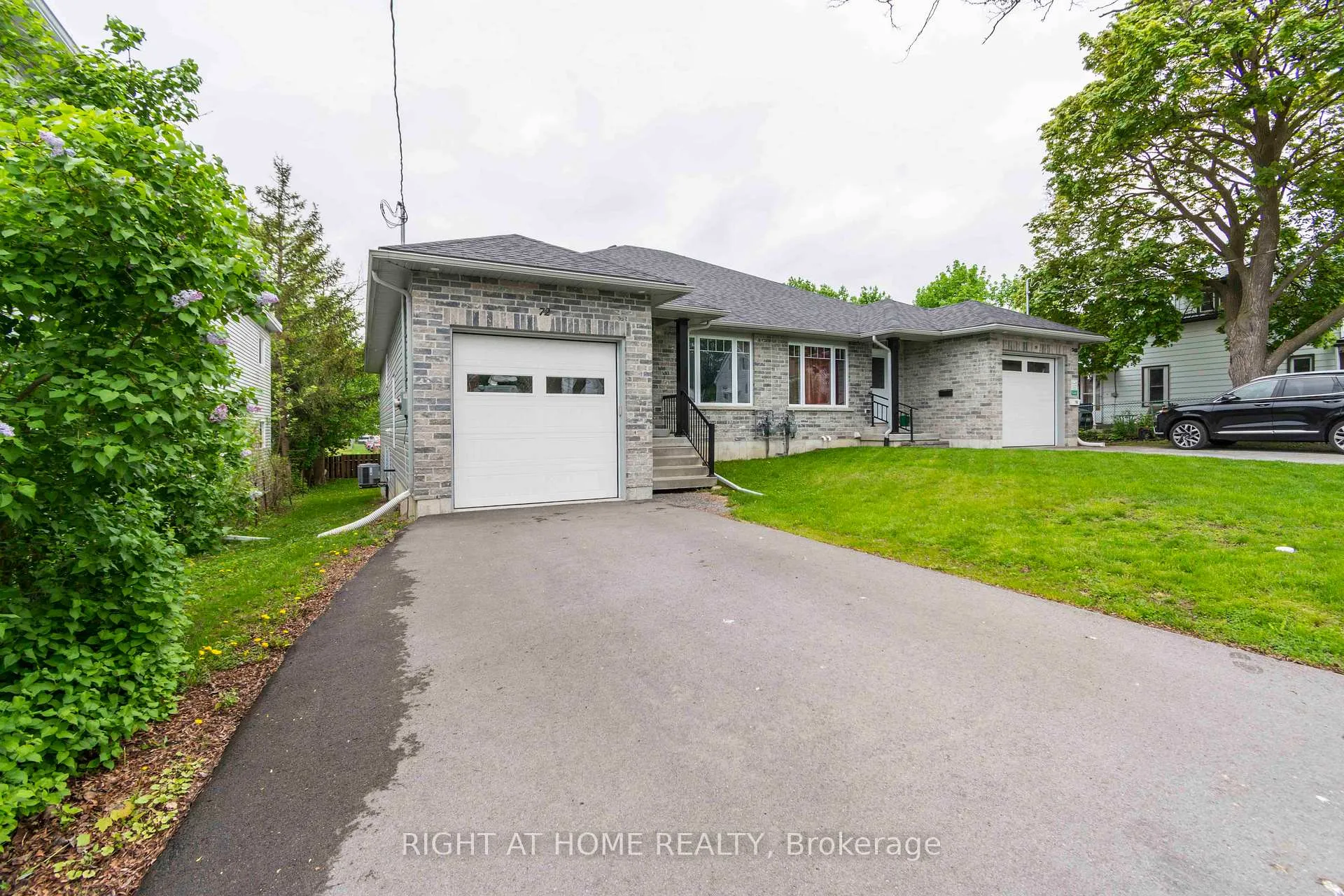 Photo 4 of 72 Gordon Street, Belleville, Belleville Ward — HOMEH