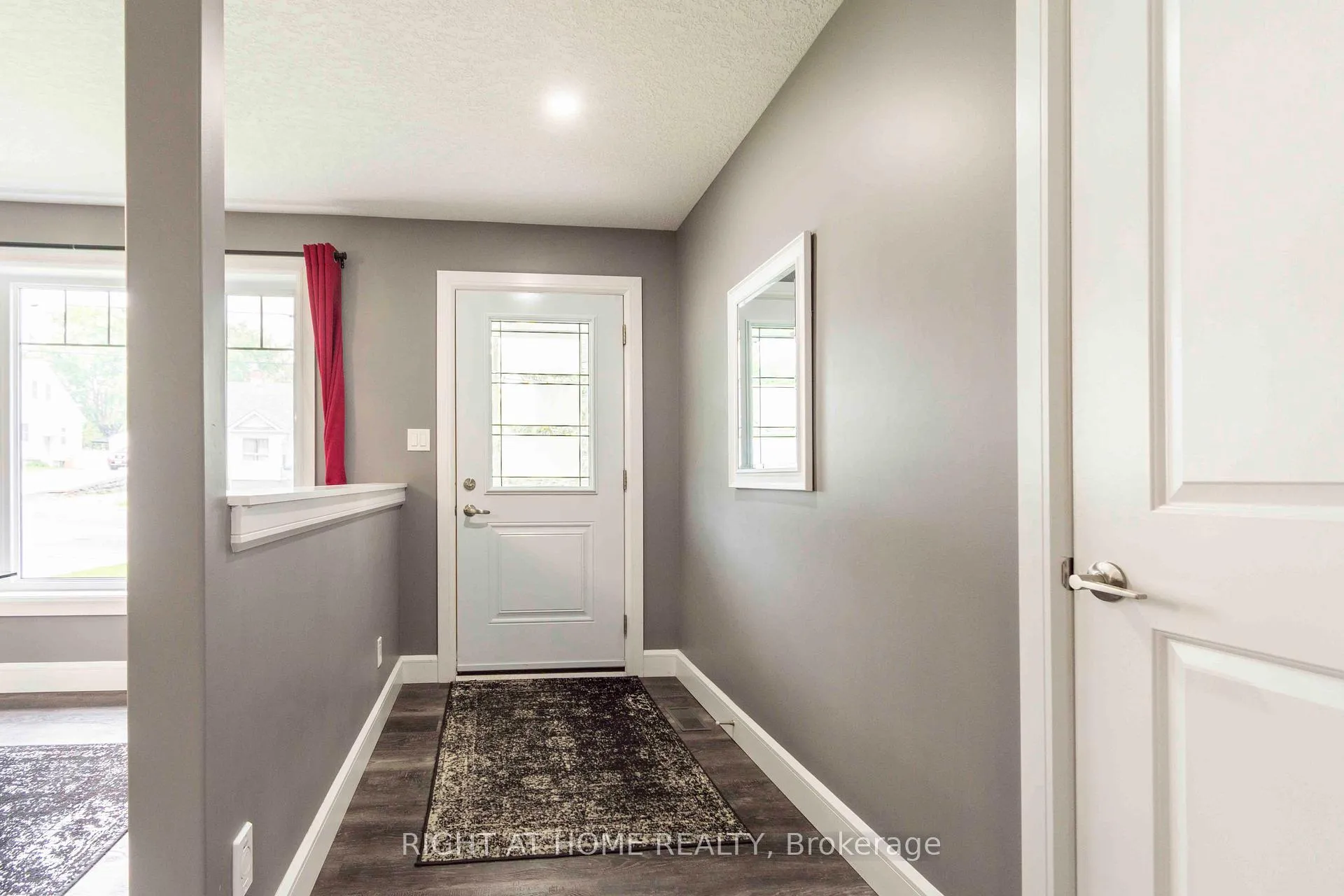 Photo 5 of 72 Gordon Street, Belleville, Belleville Ward — HOMEH