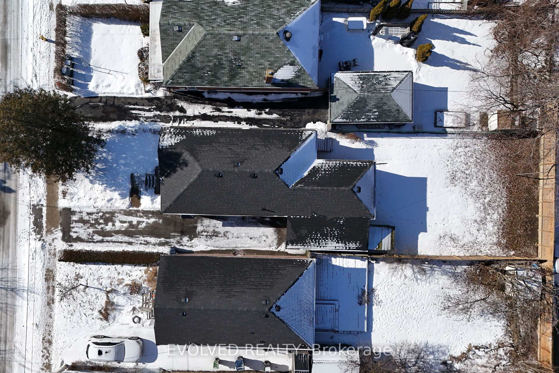 Photo 2 of 48 James Street, Etobicoke, Long Branch — HOMEH