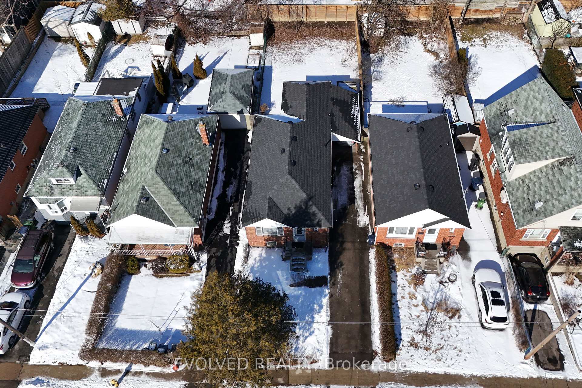 Photo 3 of 48 James Street, Etobicoke, Long Branch — HOMEH