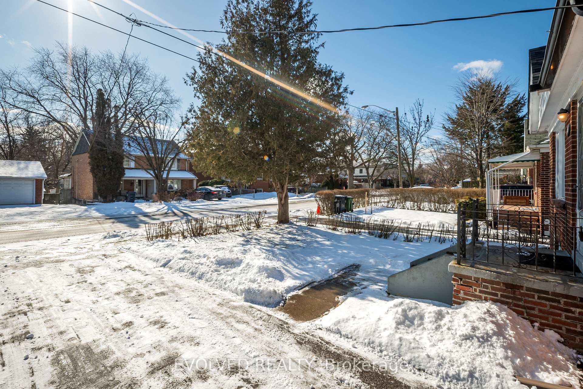Photo 11 of 48 James Street, Etobicoke, Long Branch — HOMEH