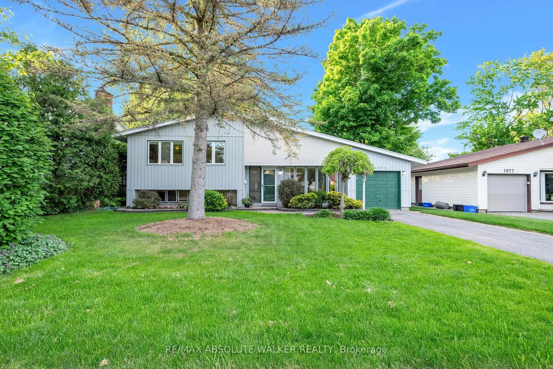 Photo 1 of 1975 Oakdean Crescent, Ottawa, Beacon Hill North — HOMEH