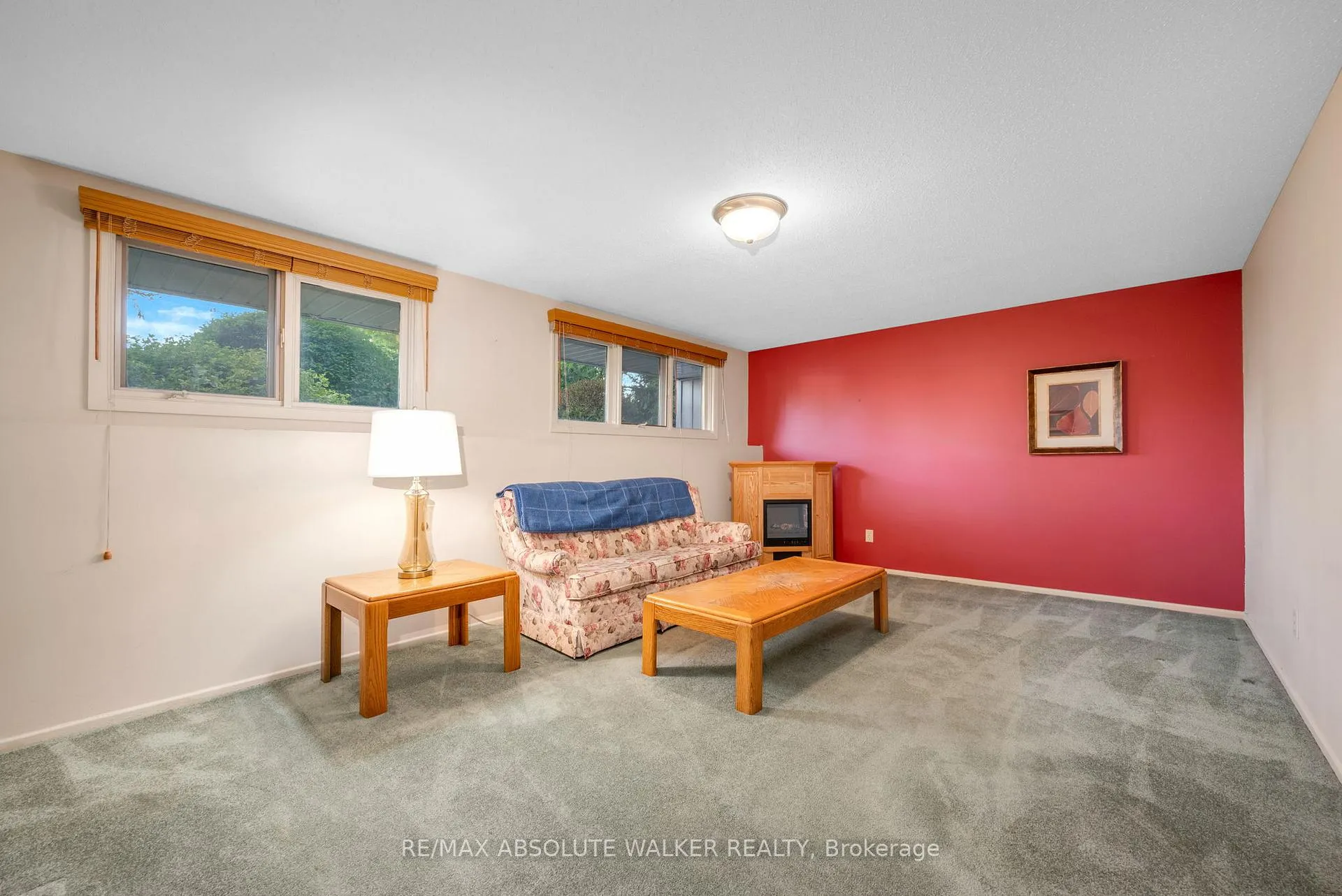 Photo 58 of 1975 Oakdean Crescent, Ottawa, Beacon Hill North — HOMEH
