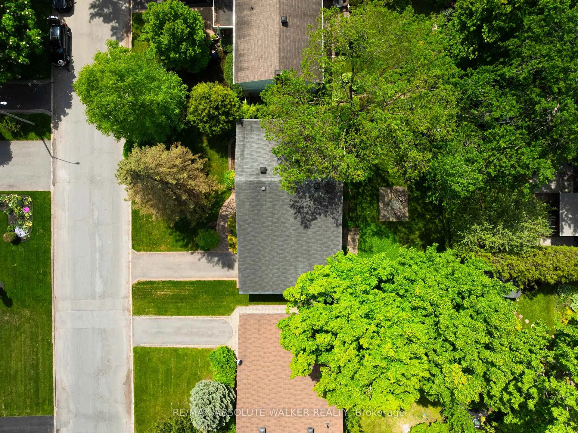 Photo 83 of 1975 Oakdean Crescent, Ottawa, Beacon Hill North — HOMEH