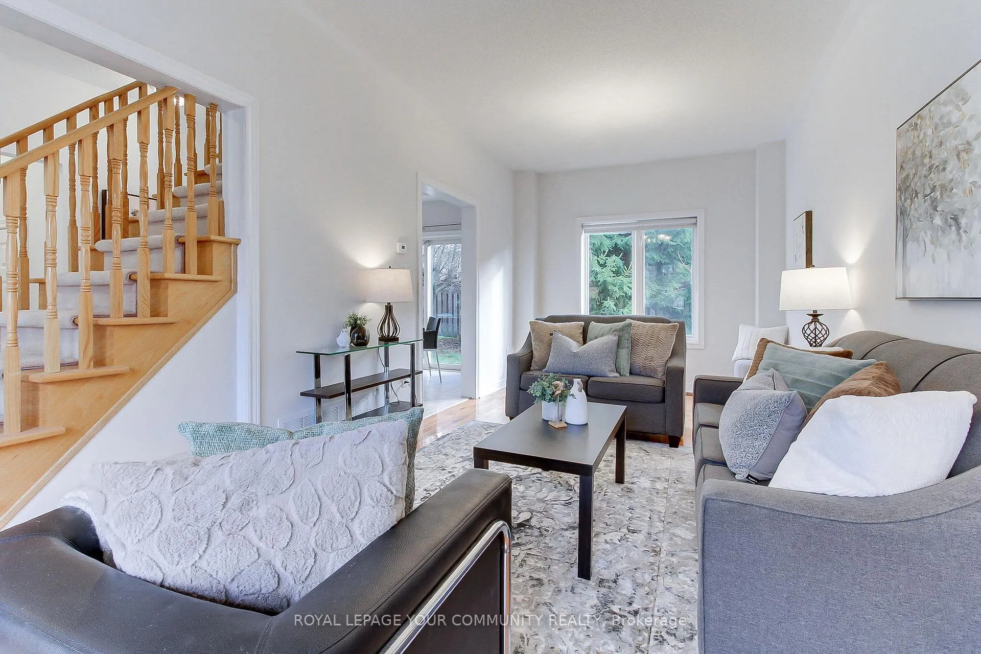 Photo 37 of 19 Chippingwood Manor, Aurora, Bayview Wellington — HOMEH