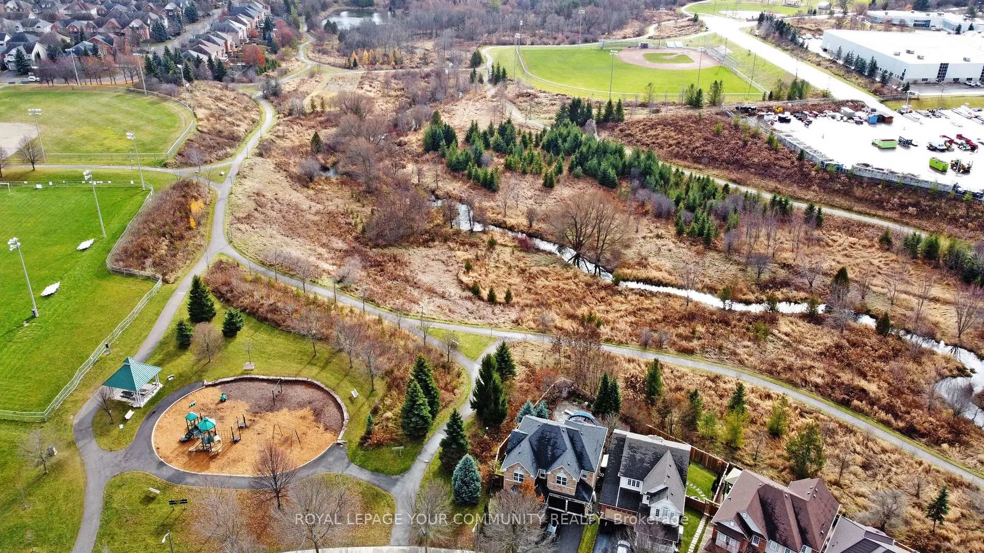 Photo 93 of 19 Chippingwood Manor, Aurora, Bayview Wellington — HOMEH