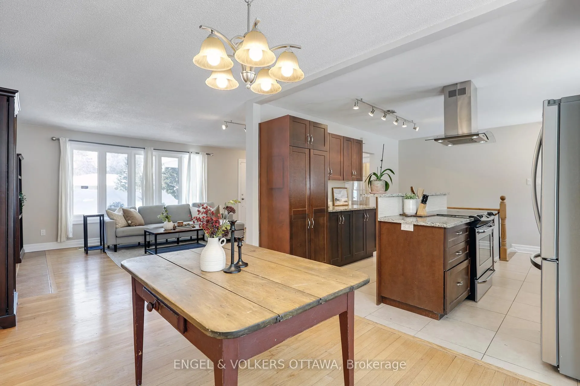 Photo 64 of 2665 Colman Street, Ottawa, Riverside Park — HOMEH