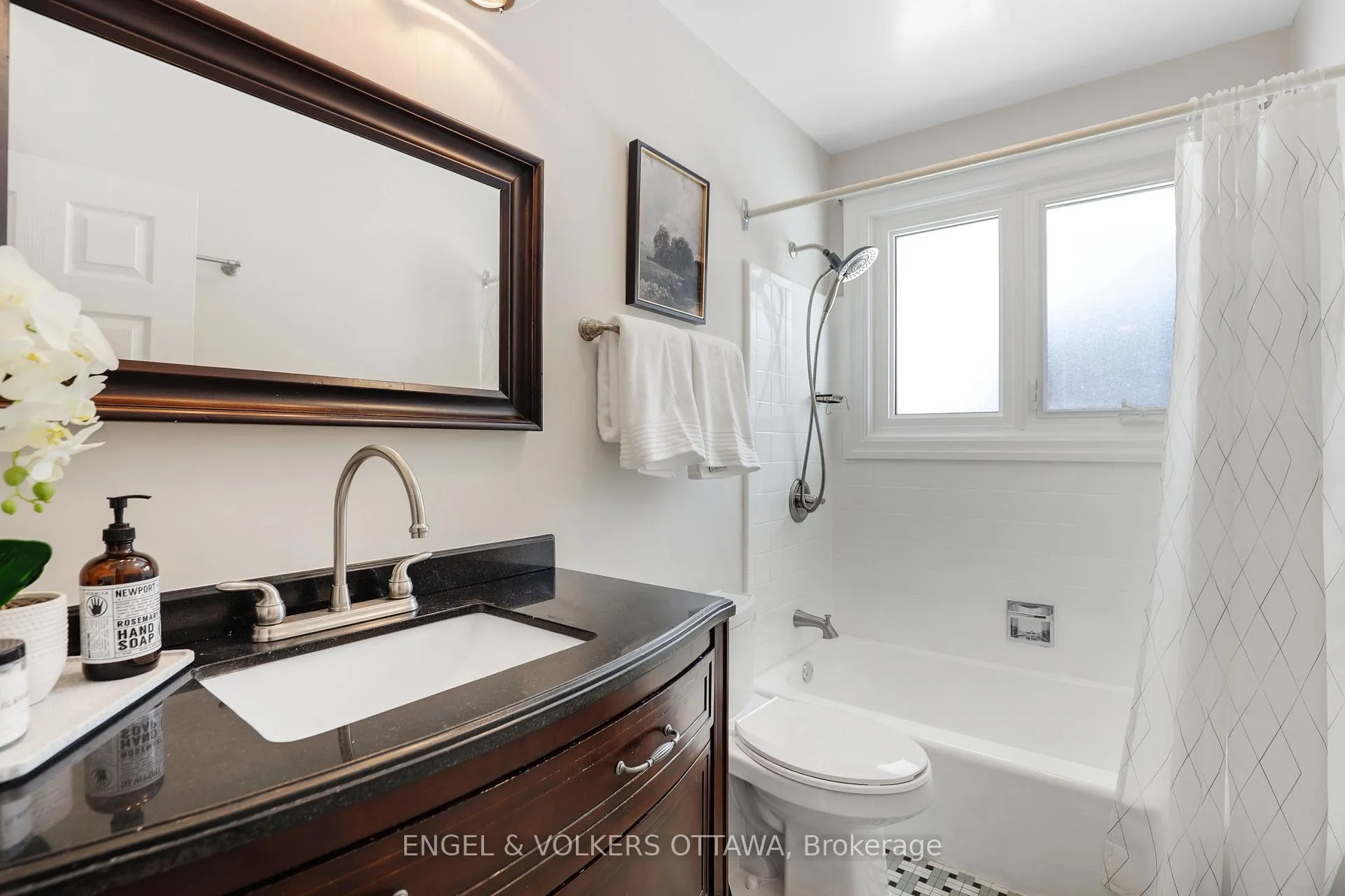 Photo 128 of 2665 Colman Street, Ottawa, Riverside Park — HOMEH