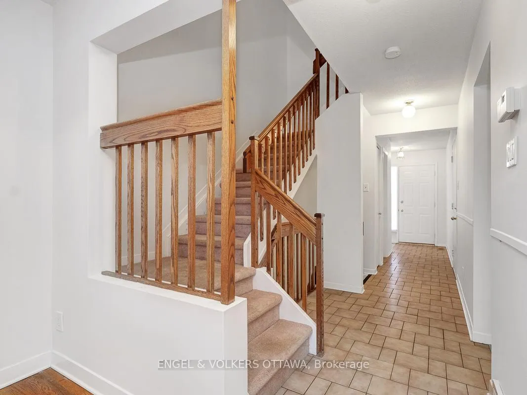 Photo 11 of 6 Mill Hill Road, Ottawa, Westcliffe Estates — HOMEH