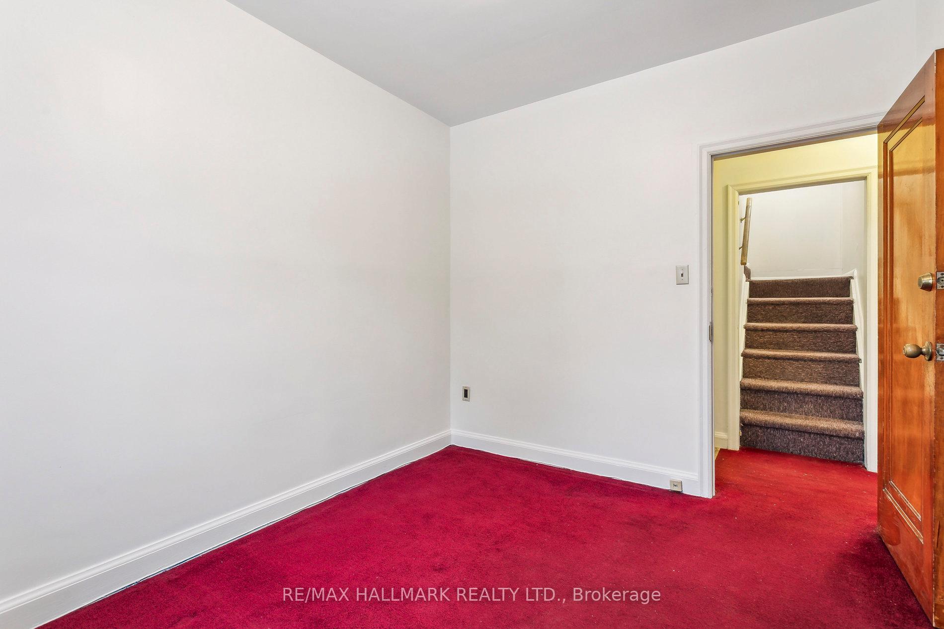 Photo 12 of 618 Brown's Line, Etobicoke, Alderwood — HOMEH