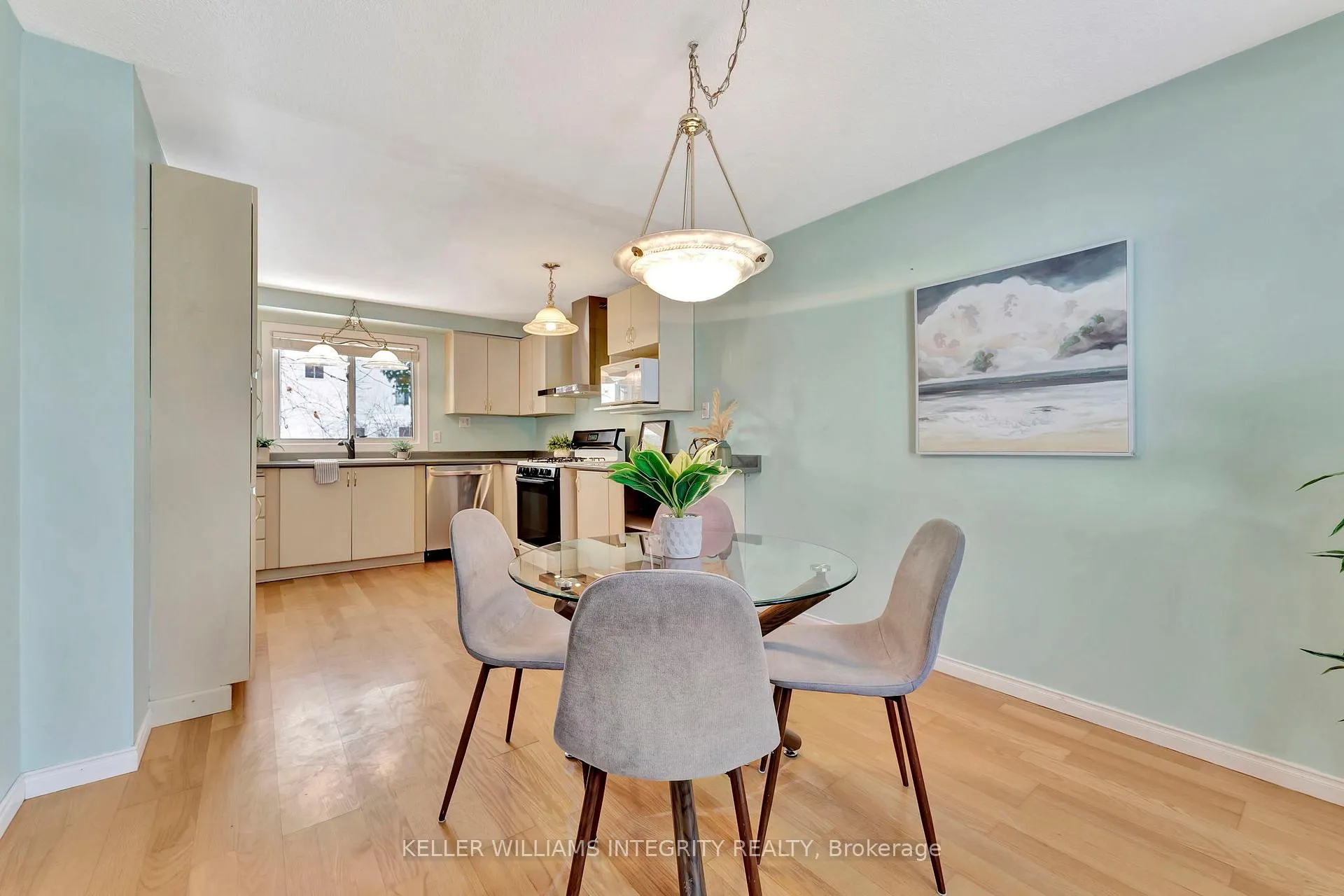 Photo 32 of 28 Wedgewood Crescent, Ottawa, Blackburn Hamlet — HOMEH