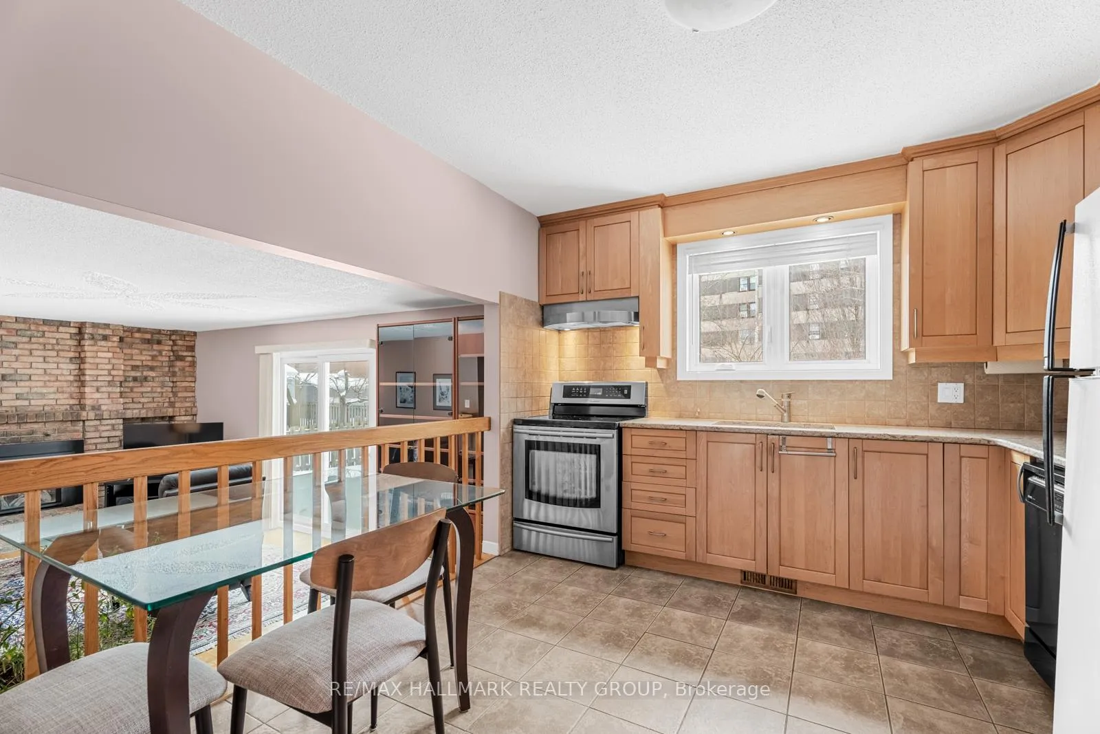 Photo 72 of 4754 Donovan Court, Ottawa, Rothwell Heights — HOMEH