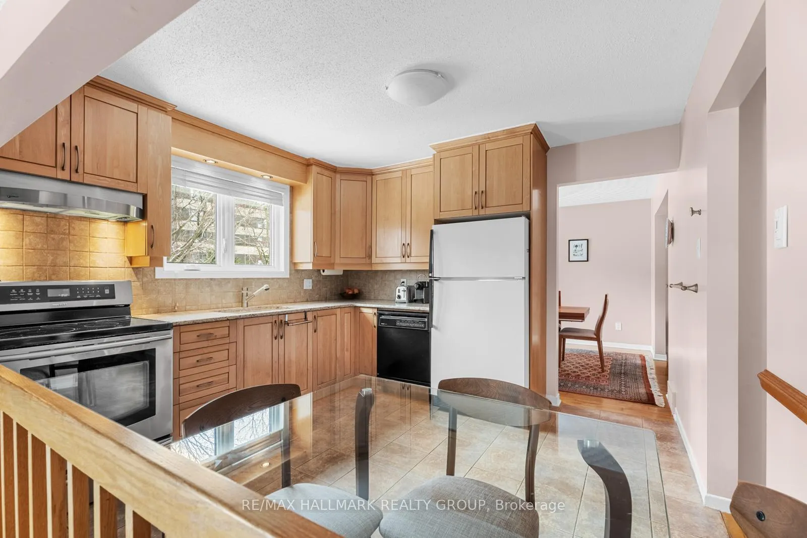 Photo 121 of 4754 Donovan Court, Ottawa, Rothwell Heights — HOMEH