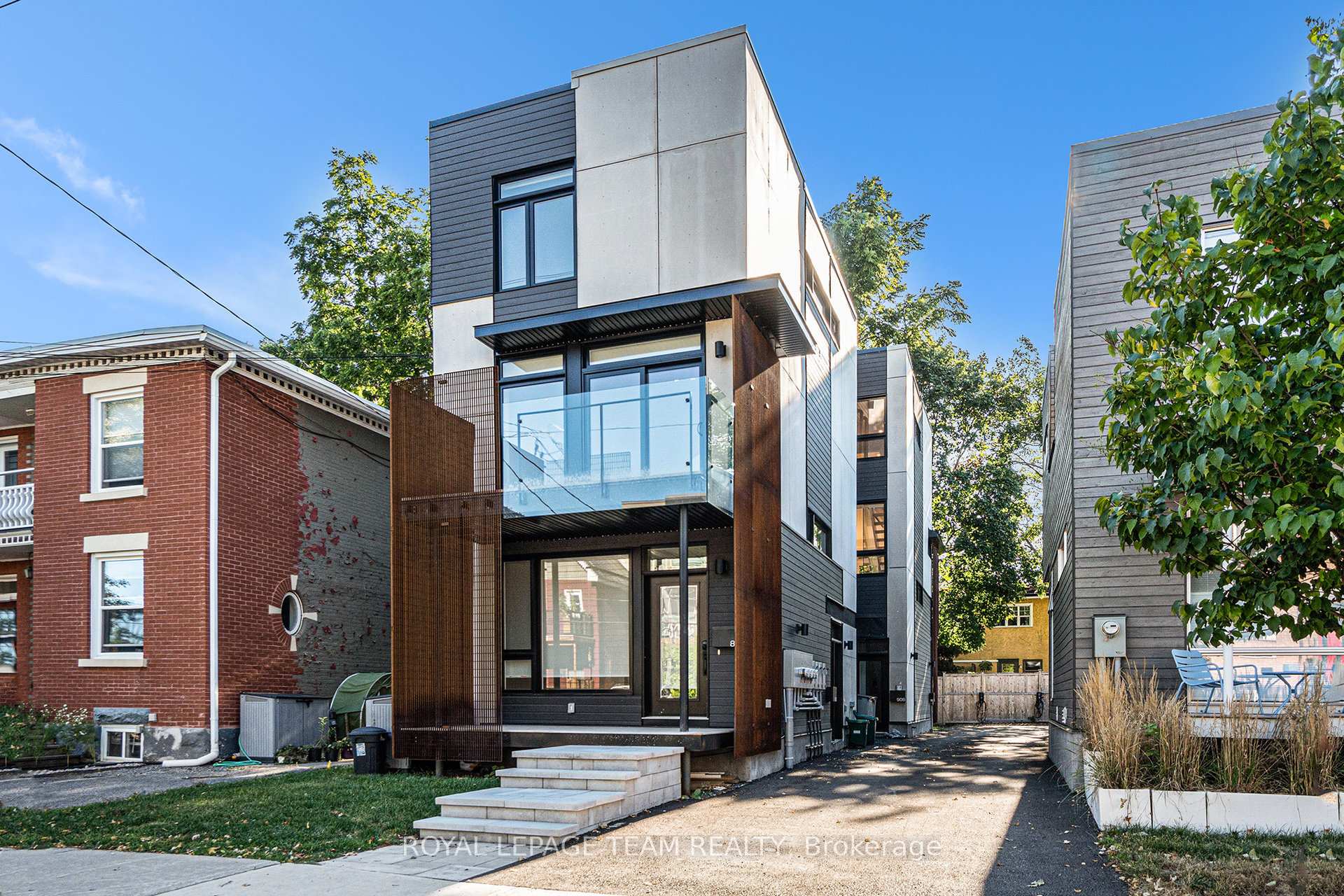 Photo 3 of 90 Hamilton Avenue N, Ottawa, Ottawa West — HOMEH