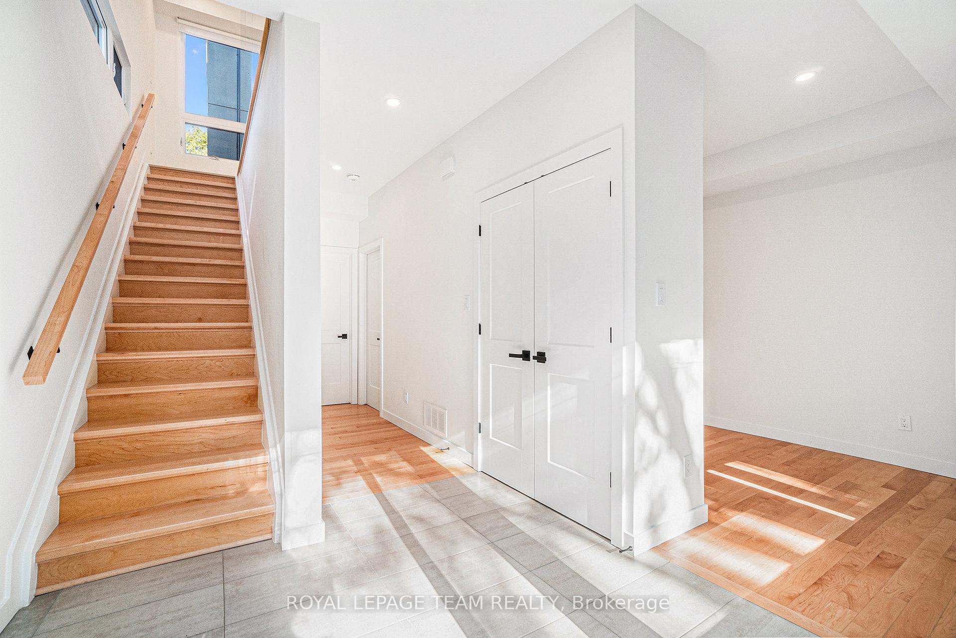 Photo 5 of 90 Hamilton Avenue N, Ottawa, Ottawa West — HOMEH