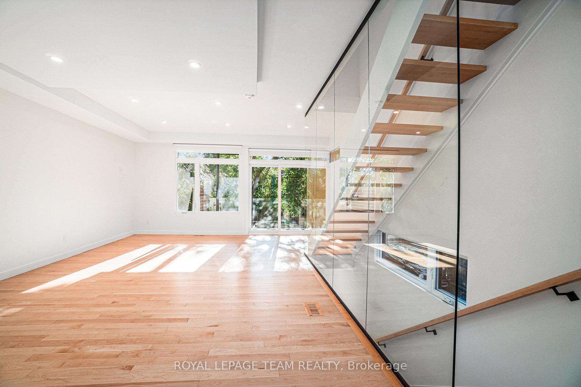 Photo 10 of 90 Hamilton Avenue N, Ottawa, Ottawa West — HOMEH