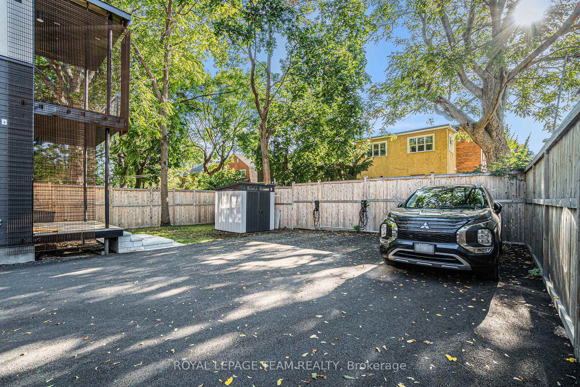 Photo 30 of 90 Hamilton Avenue N, Ottawa, Ottawa West — HOMEH