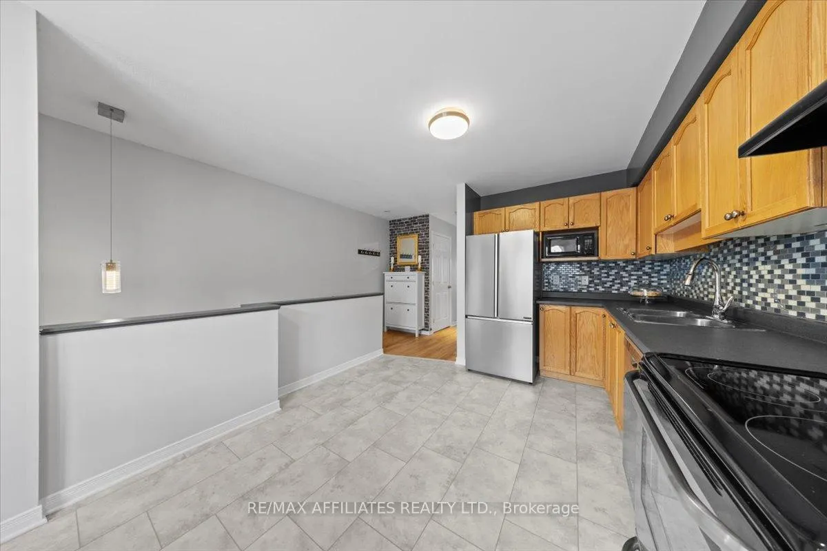 Photo 33 of 357 Wiffen, Ottawa, Westcliffe Estates — HOMEH
